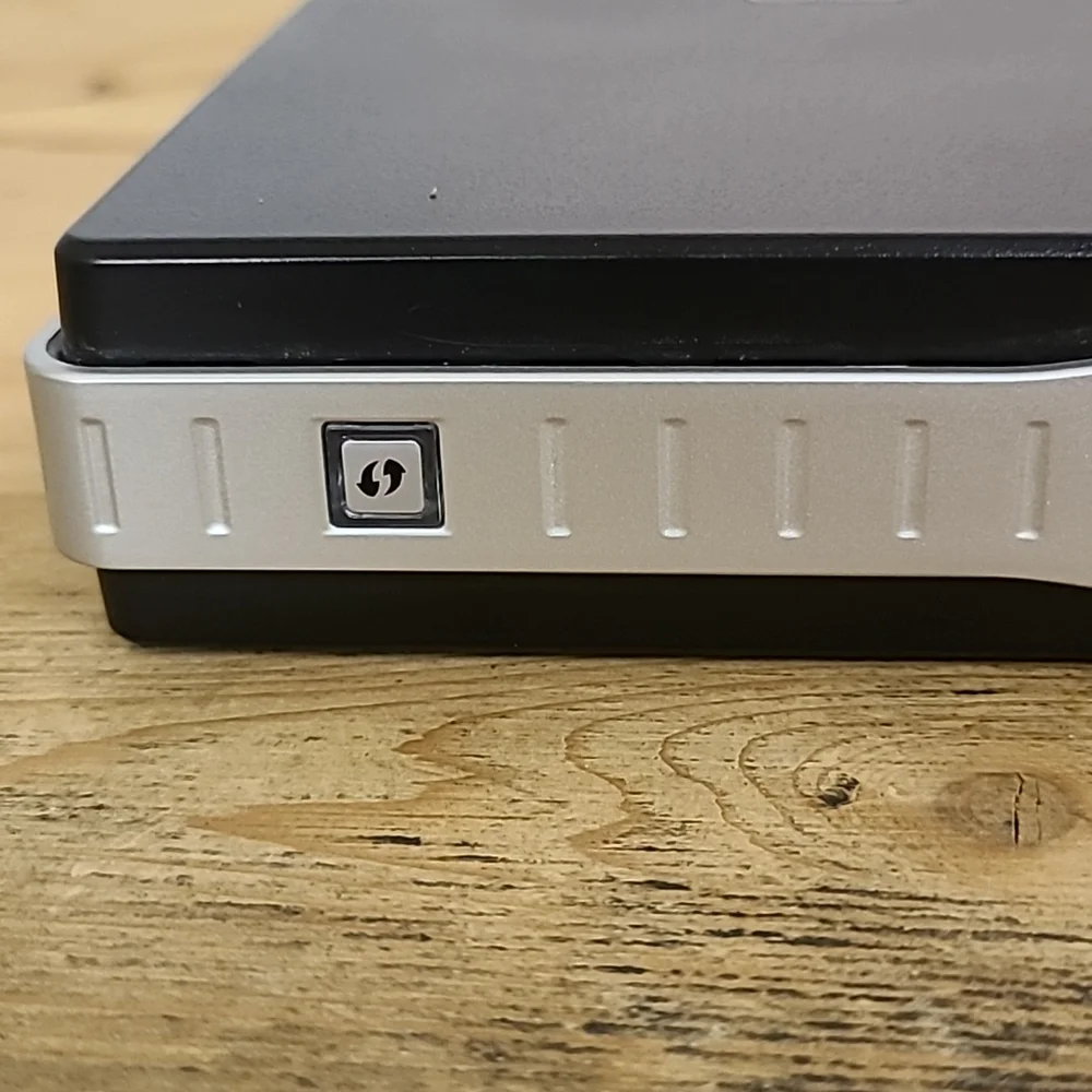 D-Link Router Model DIR-615 - Picture 7 of 9